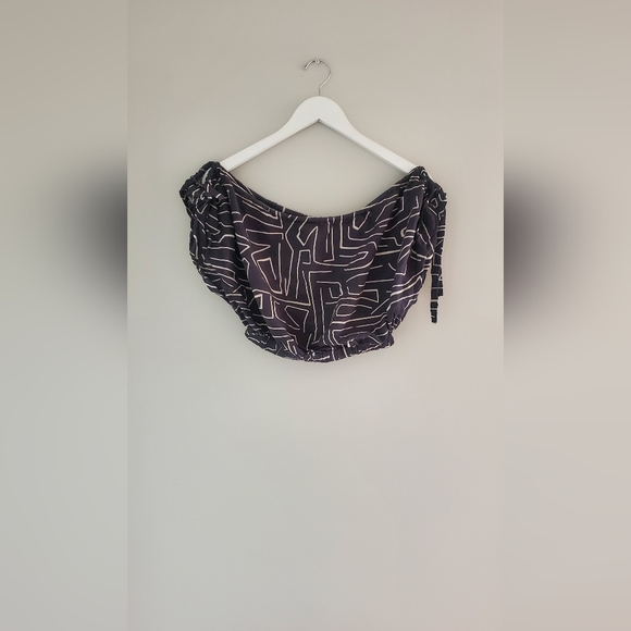 Third form linen crop top - Picture 2 of 7